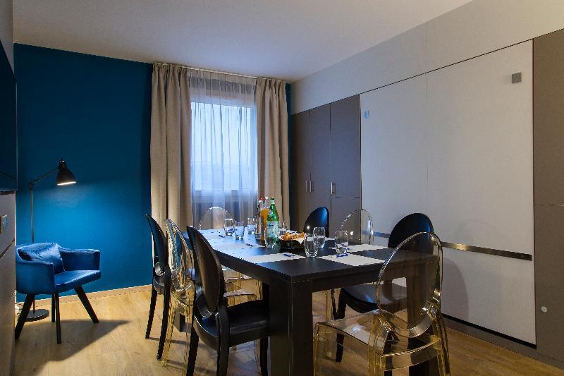 Roi Soleil Prestige Strasbourg Hotell Schiltigheim Exteriör bild